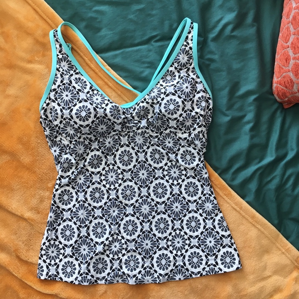 Sporty Tankini Swim Top